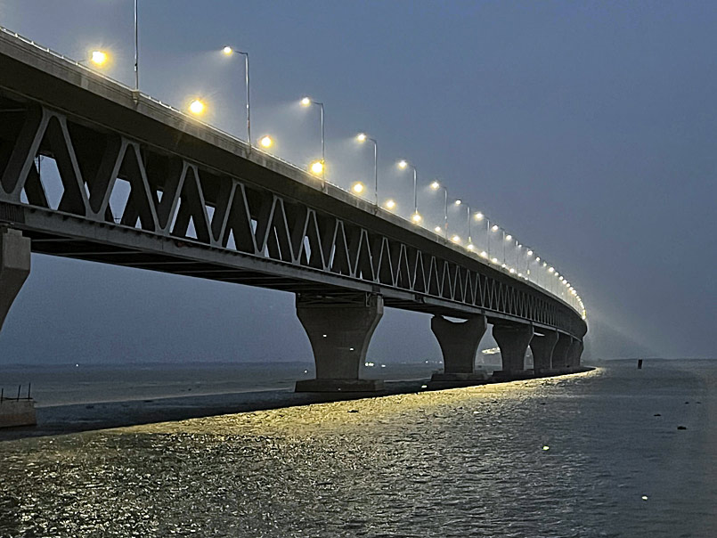 ガンジス川にかかるバングラデシュ最長の橋「パドマ橋」